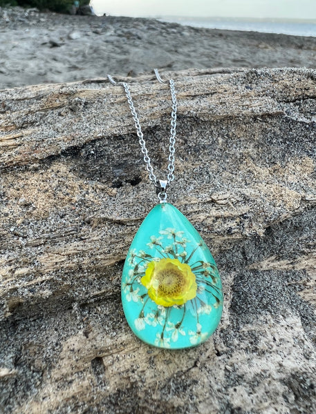 Dahlia Flower Necklace