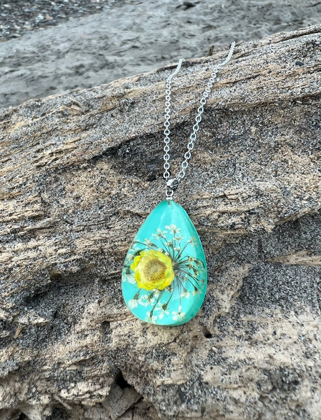 Dahlia Flower Necklace